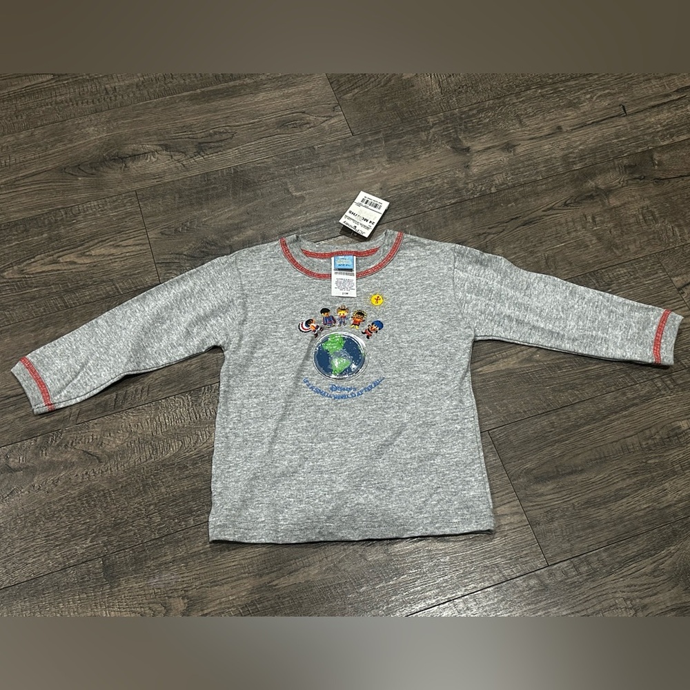 Dead-stock Disney JCPenney It’s A Small World Gray Kids Long Sleeve